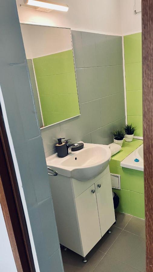 Londof Housing City Center Brasov Apartment Exterior photo