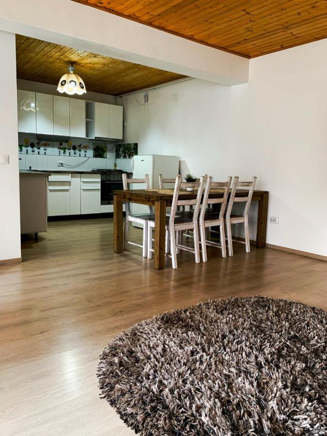Londof Housing City Center Brasov Apartment Exterior photo